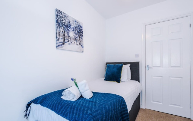 Modern Apartment Ideal for Business Sleeps 3