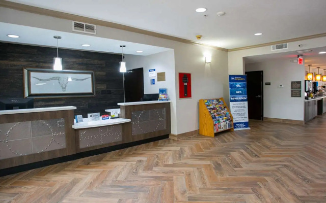 Best Western Plus Addison/Dallas Hotel