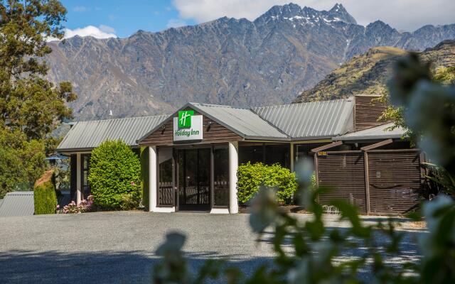 Holiday Inn Queenstown Frankton Road, an IHG Hotel