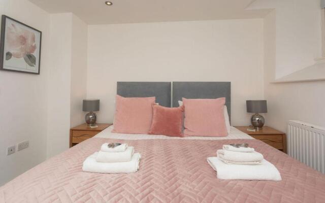 Panda Sanctuaries, Kensington Chapel Apartment