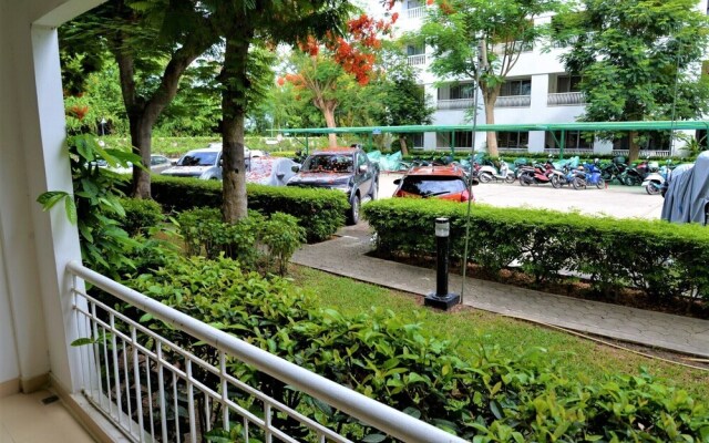 Baan Suan Lalana Te Ground Floor Studio Apartment Jomtien