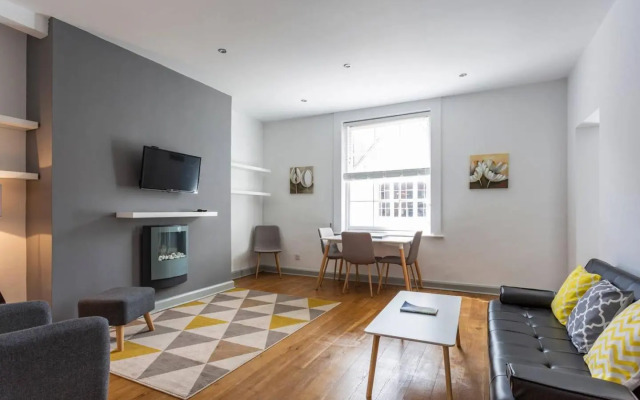 Spacious Central Chic Apartment - Simply Check In