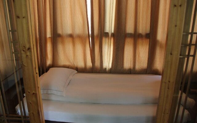 Taiping Lake Clove Garden Hotel