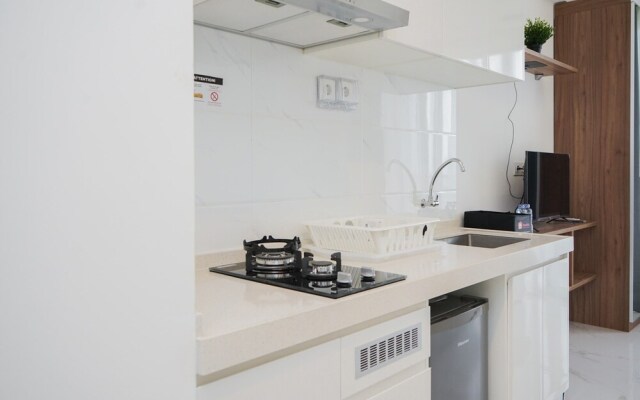 Nice And Cozy Studio At Sky House Bsd Apartment