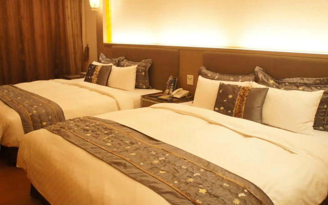 R7 Eco Hotel