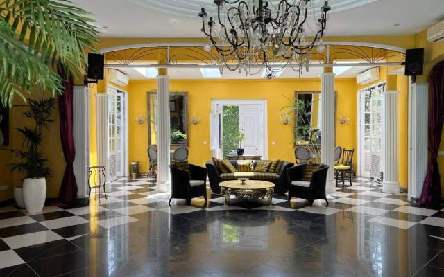 Casa Artista By Villa Kresna