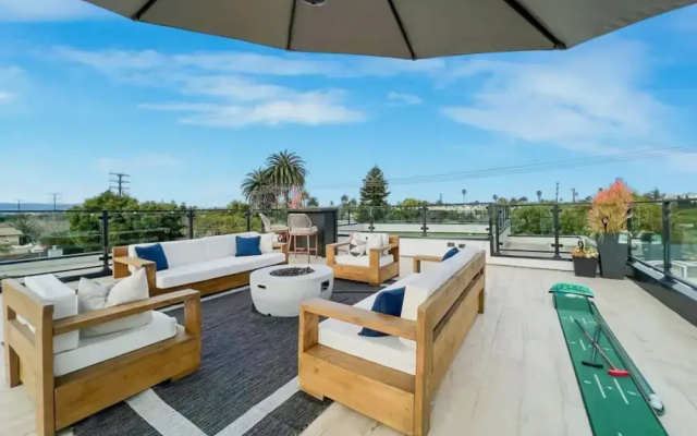 The Penmar Retreat - Luxurious Resort-style Oasis