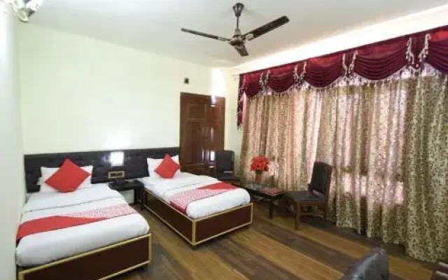 OYO 16980 Akbar's Retreat