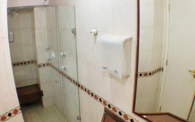 Fridays Hostel and Hotel