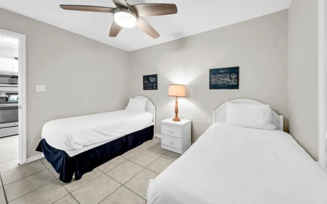 Beachside Villas 823