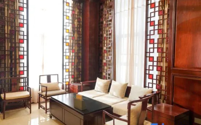 Zhongyu Grand Hotel (Binzhou Zhonghai Scenic Area)