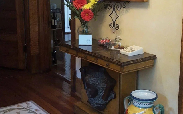 At Cumberland Falls Bed & Breakfast Inn