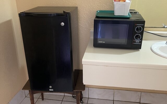 Wildflower Inn & RV Park