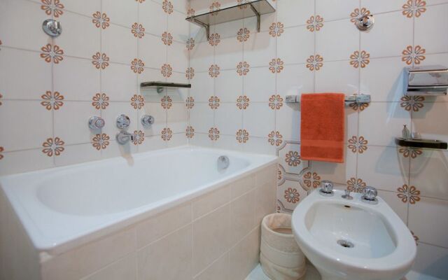 Rental in Rome Arco Ciambella Loft
