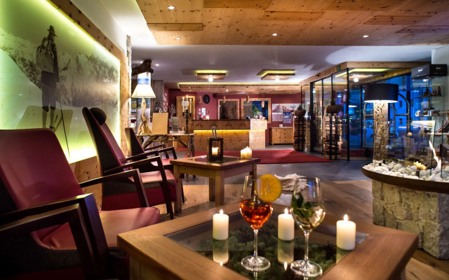 ABINEA Dolomiti Romantic Spa Hotel