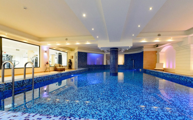 Grand Hotel Holiday Resort