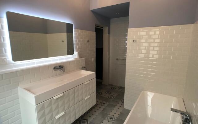 Appartement - Le Petit Avignonnais Lices Intramuros