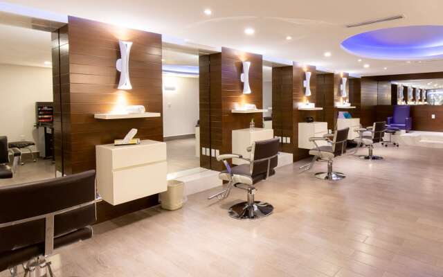 HS HOTSSON Hotel Leon