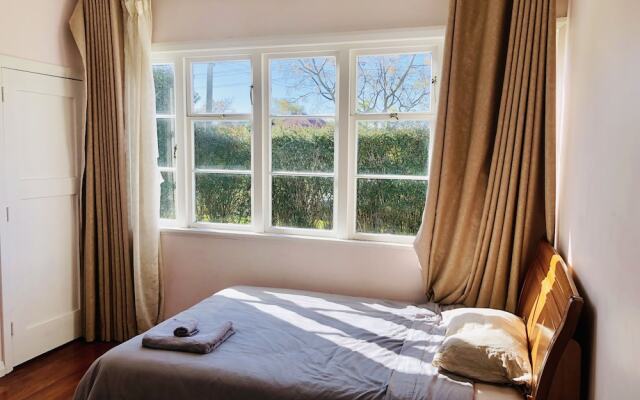 Arent Serviced House Mt Albert