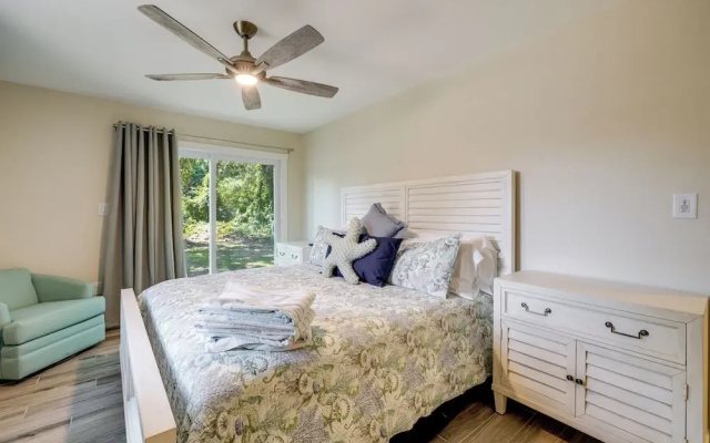 Private Dock & Beach Access: Outer Banks Area Home