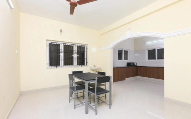 The Cozee Stay by OYO Rooms