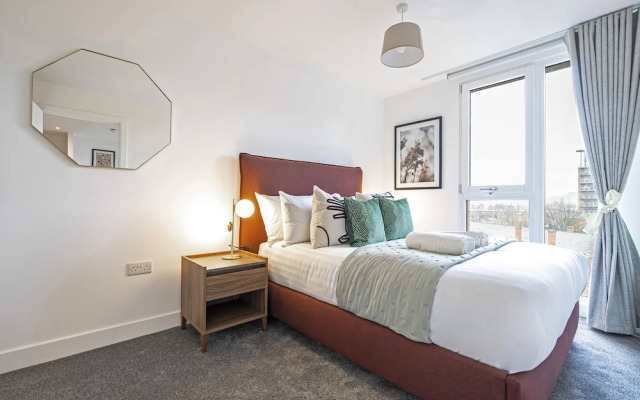 Deluxe Leeds Flat With Views