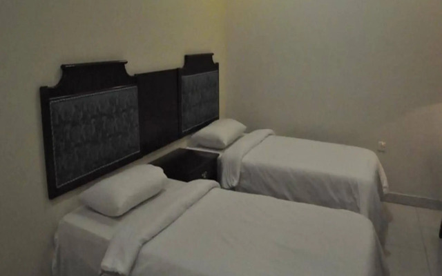 Refaaf Al Azizia Hotel