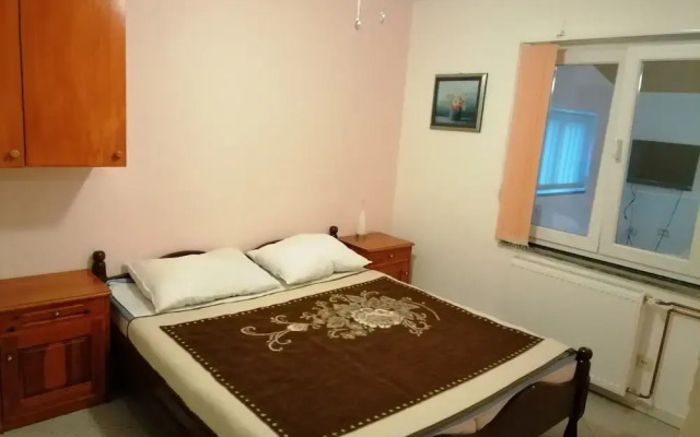 Joza - Afordable With Parking - A2