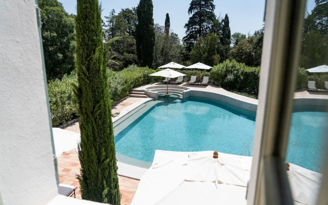 Château les Crostes