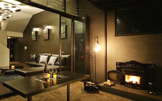 Frame House