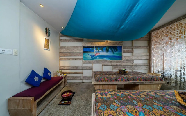 Bliss Surfer Hotel by Tritama Hospitality