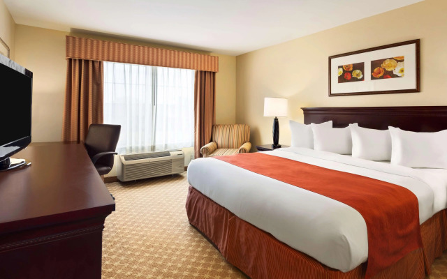 Country Inn & Suites by Radisson, Clinton, IA
