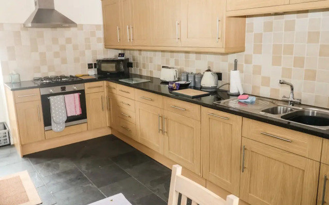 1 Greenswood Court