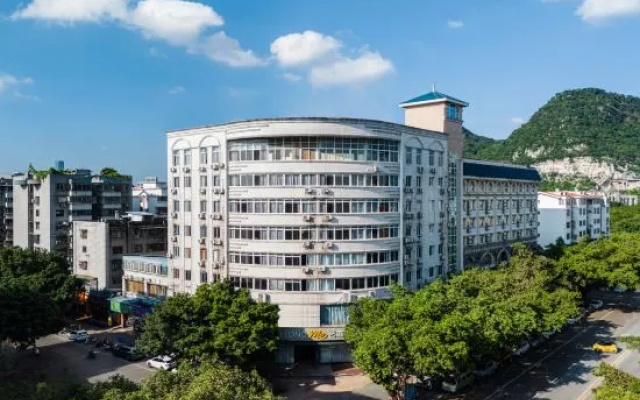 Yichen Hotel (Liuzhou High-Speed Railway Station Liunan Wanda Plaza) – Outside – Liuzhou