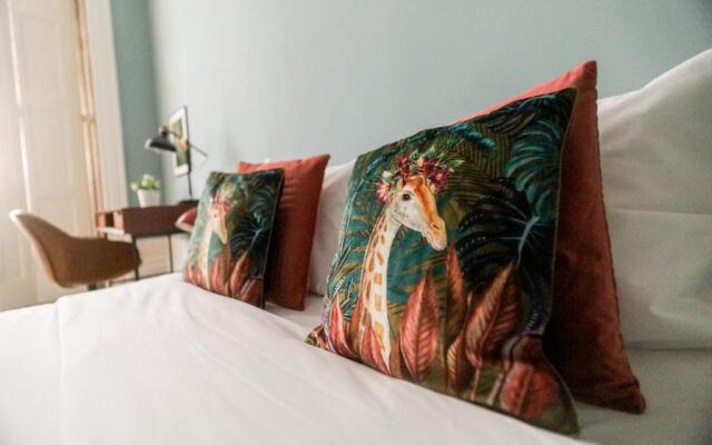 Adorable Apartments in Great Area