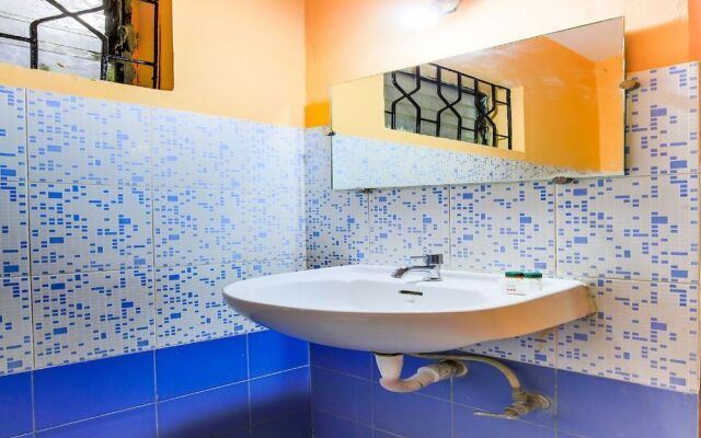 OYO 23035 Srinivas Residency