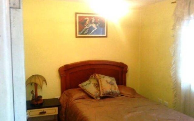 Hostal La Casa Toleña