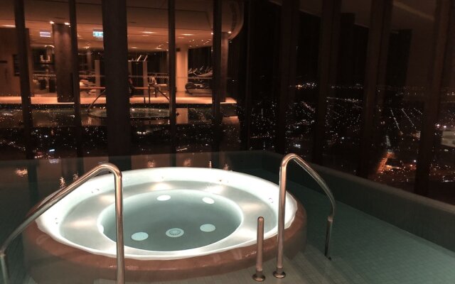 Top54th Luxury 2BR Astonishing CBD Sight