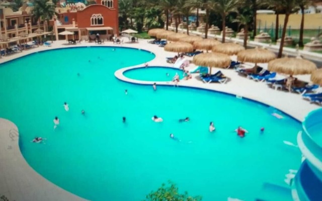 Hurgada Mirage Beach Chalet & Aqua Park