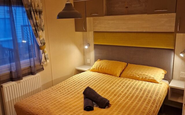 Bird Lake Pastures 2 Bedrooms 2 Baths