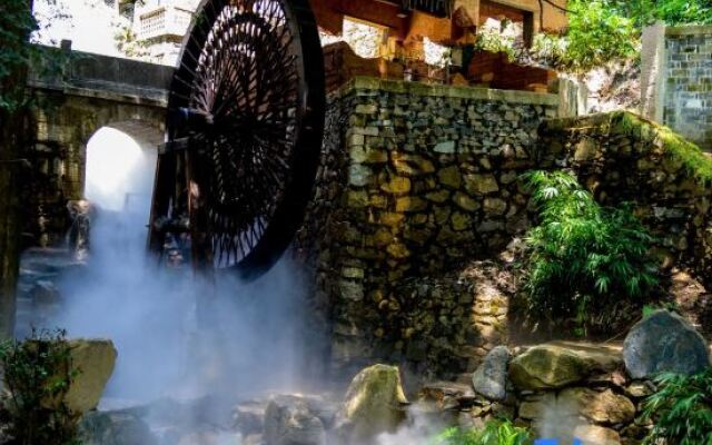 Wuyuan Linxi Youke Homestay (Guling Scenic Area)