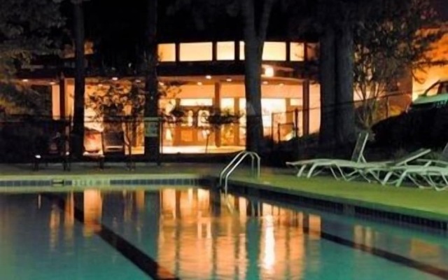 The Inn at Houndslake