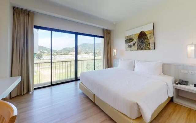 Porestva Hotel Sriracha
