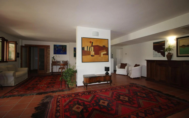 Villa Diana, Marche - intera struttura con piscina