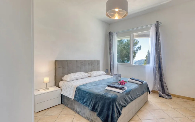 Miramare 2 LUX - Total Sea View