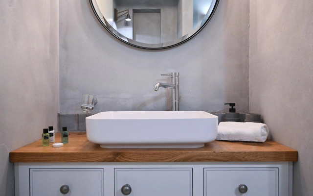 Bohemian Valse by HolyGuest