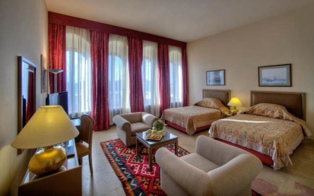 Mir Amin Palace Hotel