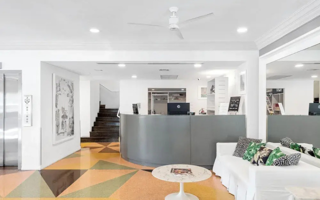 Townhouse Hotel