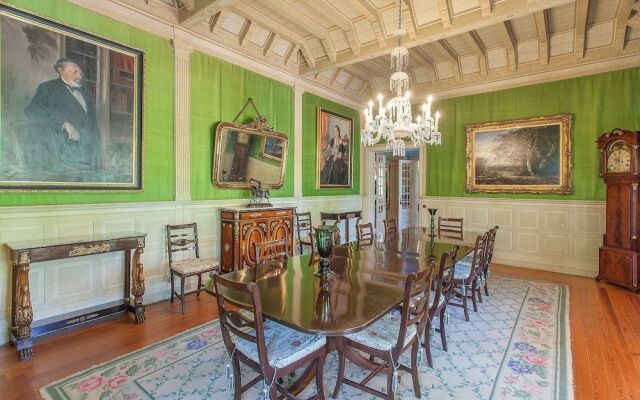 The Romantic Suites & Garden Guest House - Adults Only