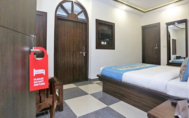 OYO 9368 Hotel Pratap
